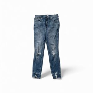 Good American skinny ankle destroyed denim size 10/30